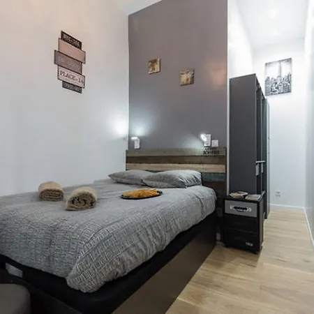 Apartment Angle Droit- Loft Et Atypique, Climatisation, Vieux-nice