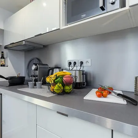 Appartement Angle Droit- Loft Et Atypique, Climatisation, Vieux-nice *