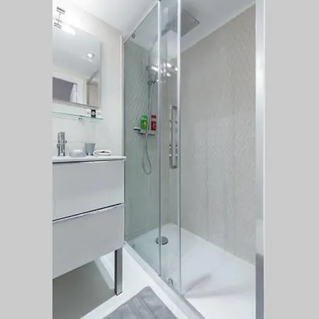 Angle Droit- Loft Et Atypique, Climatisation, Vieux-nice Apartment *