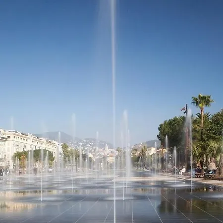 Angle Droit- Loft Et Atypique, Climatisation, Vieux-nice Apartment *